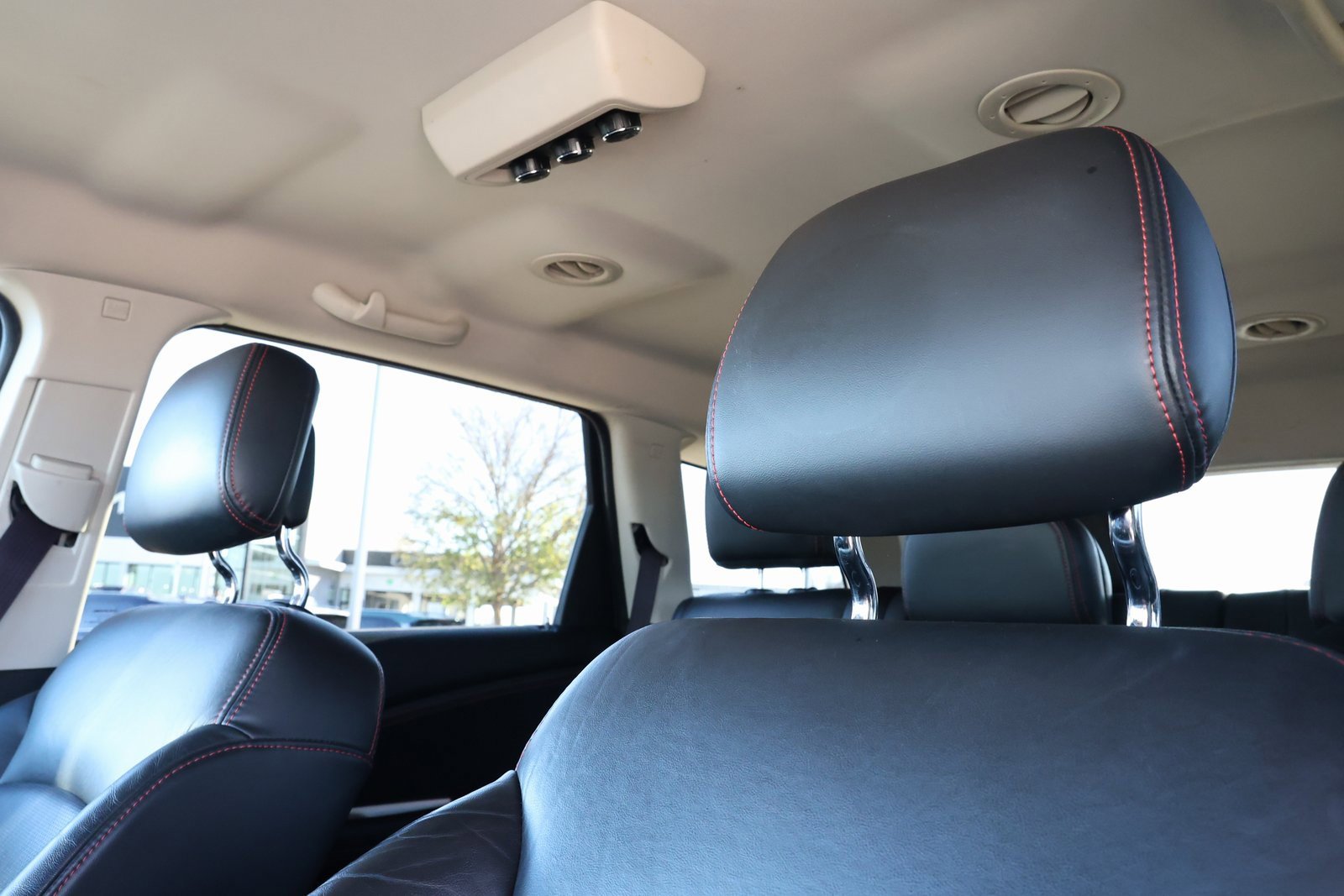 Used 2015 Dodge Journey R/T w/ Flexible Seating Group image 15