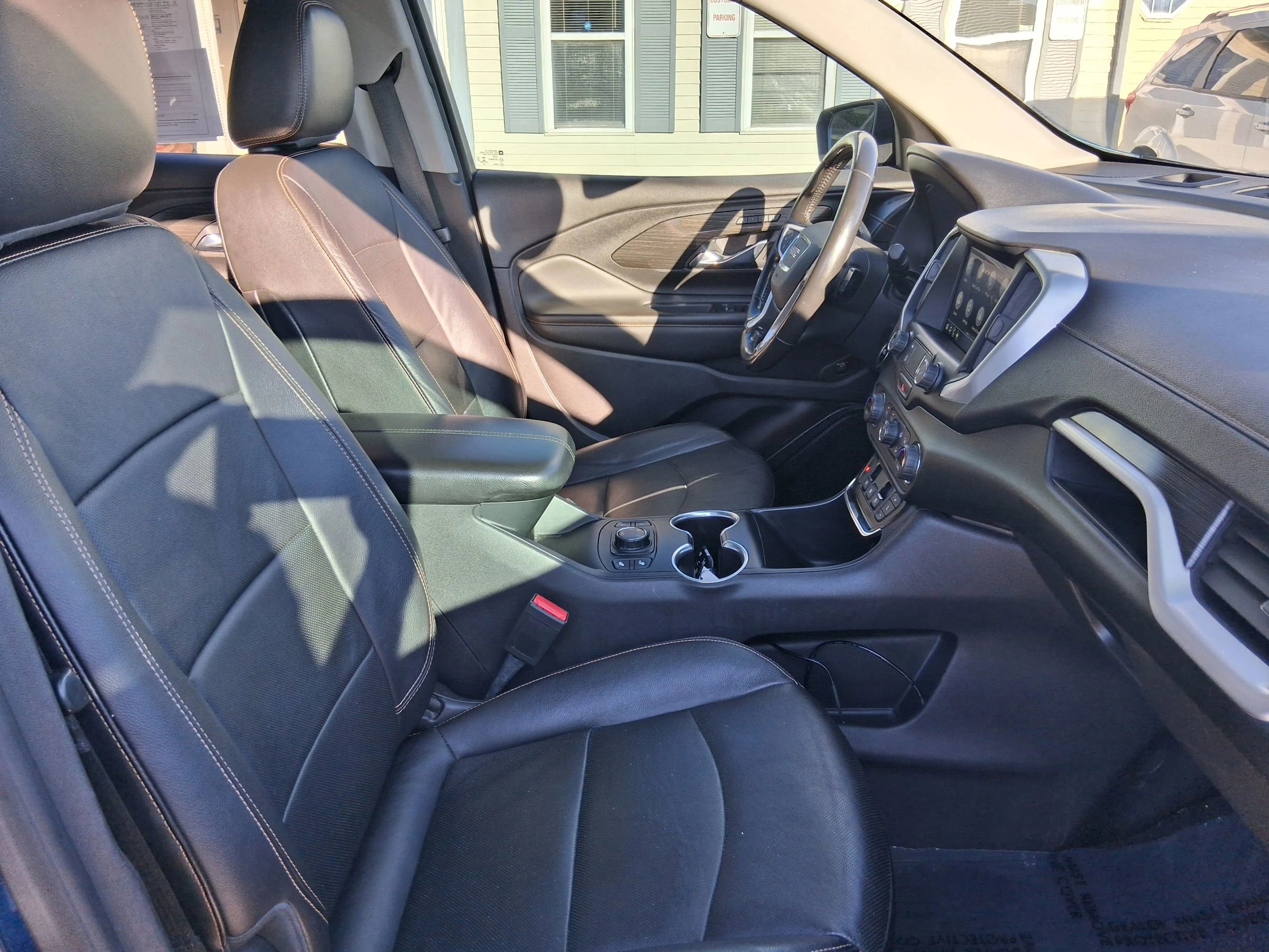 Used 2021 GMC Terrain SLT image 15