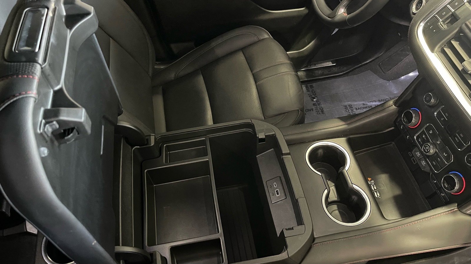 Used 2024 Chevrolet Suburban RST w/ Luxury Package image 44