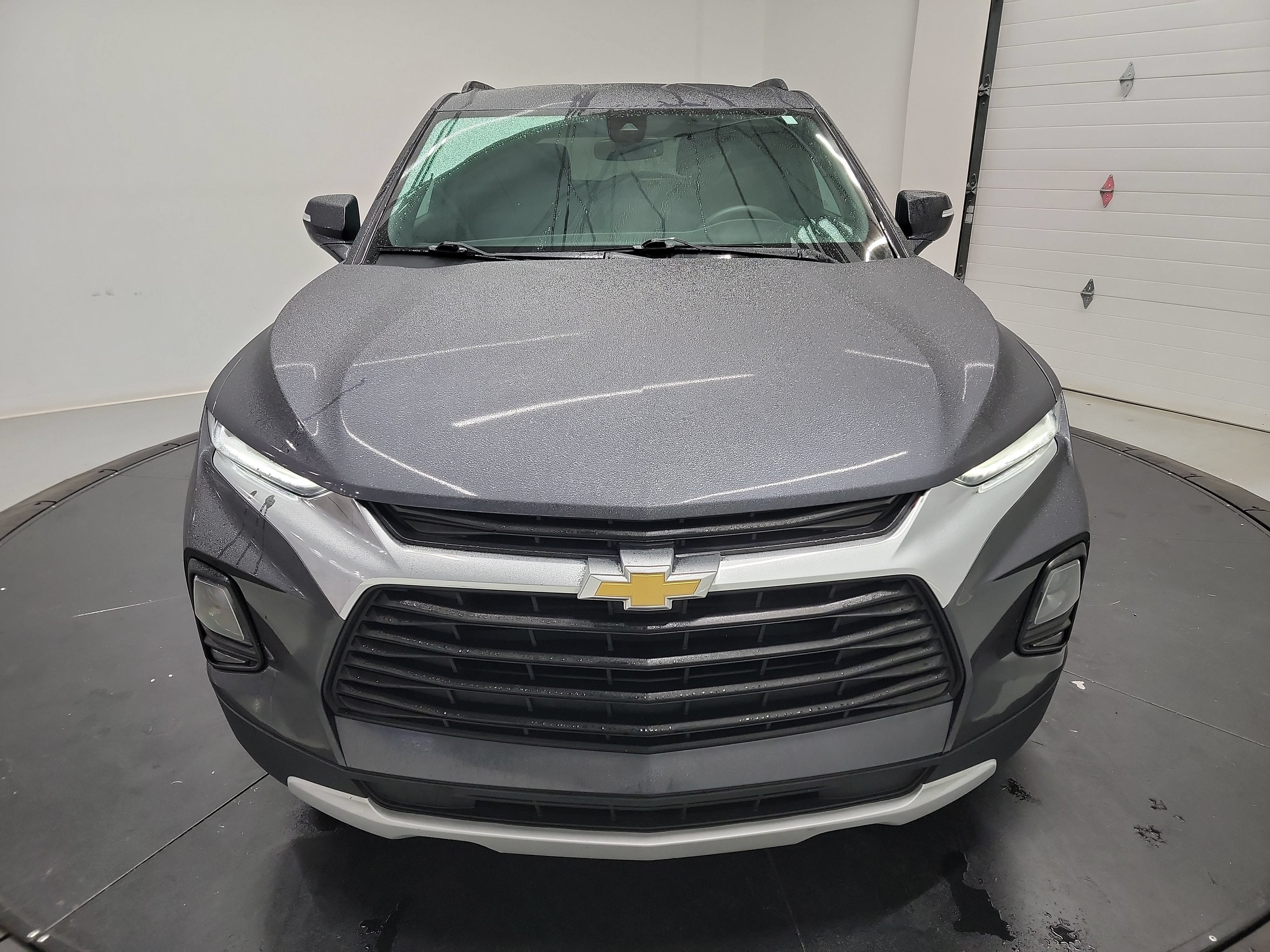 Used 2021 Chevrolet Blazer LT FWD image 2