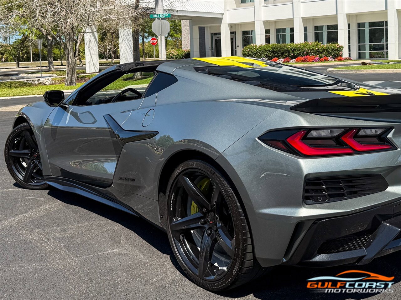 Used 2024 Chevrolet Corvette Z06 w/ Stealth Interior Trim Package RWD image 50