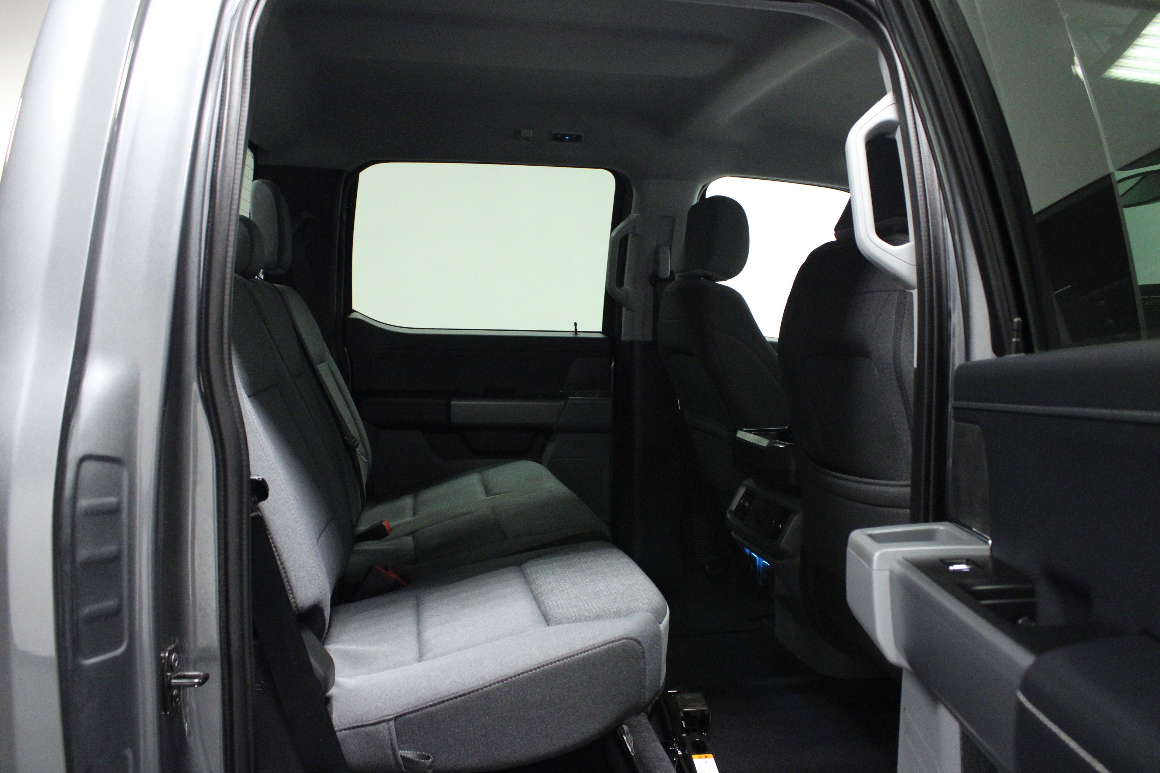 Used 2024 Ford F150 XLT w/ Mobile Office Package image 15