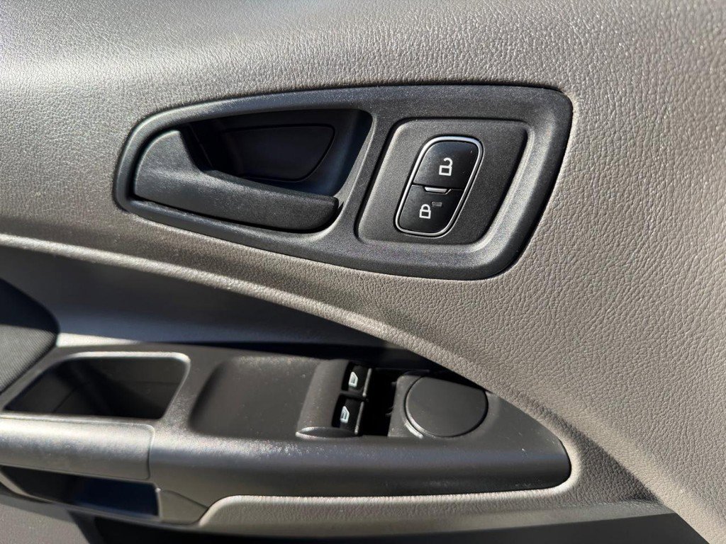 Used 2019 Ford Transit Connect XL image 33