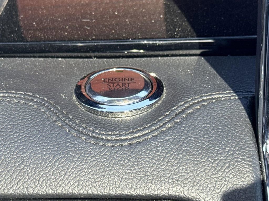 Used 2024 Lincoln Navigator Reserve image 16