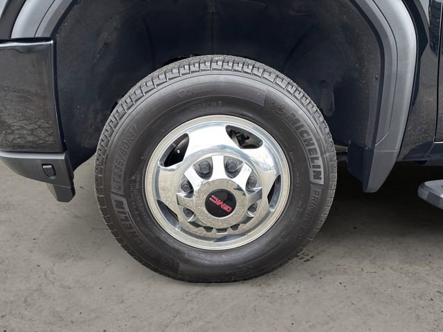 Used 2023 GMC Sierra 3500 Denali AWD/4WD image 14