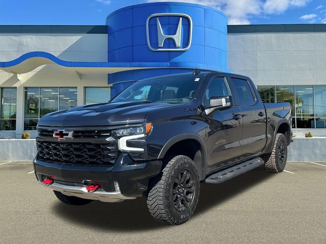 Used 2024 Chevrolet Silverado 1500 ZR2 w/ Technology Package image 5