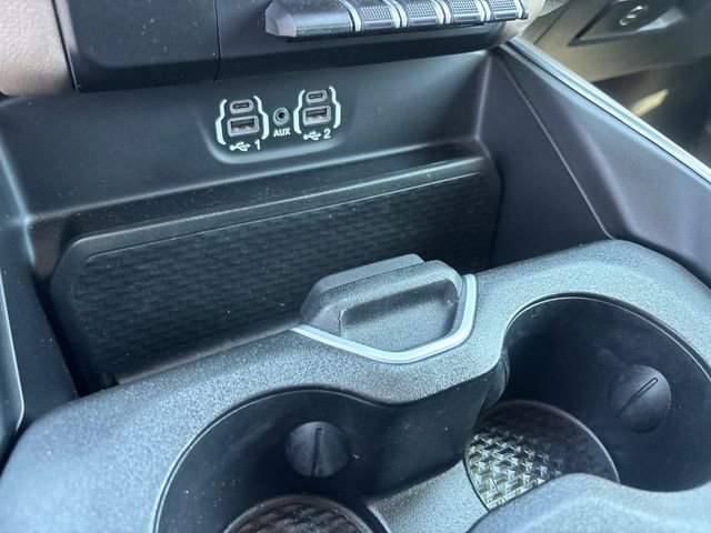 Used 2022 RAM 1500 Laramie AWD/4WD image 25