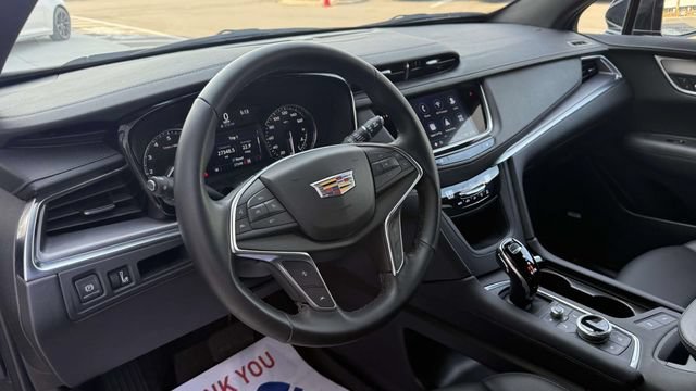 Certified 2024 Cadillac XT5 Luxury w/ LPO, Floor Liner Package AWD/4WD image 47