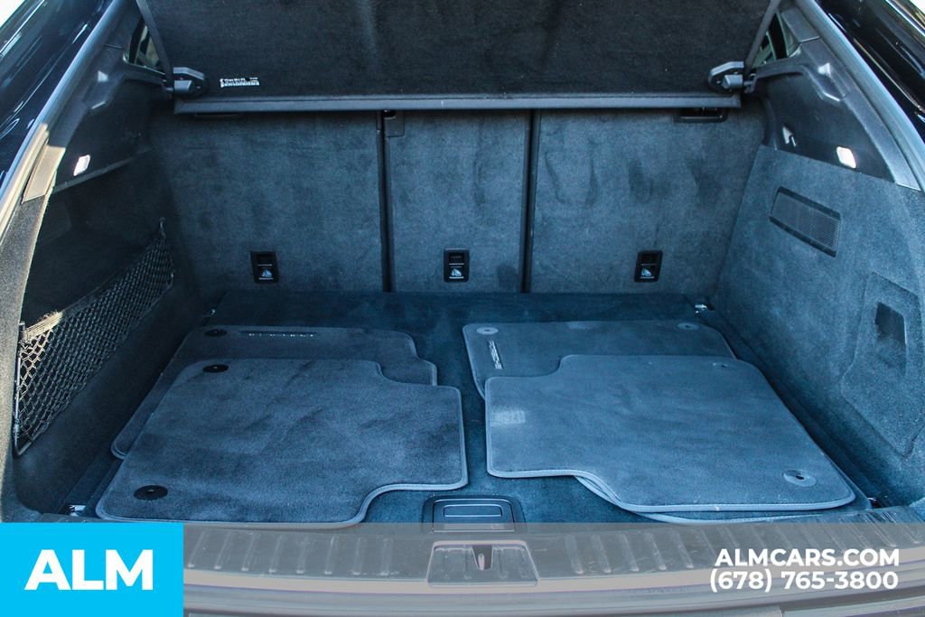 Used 2023 Porsche Cayenne Platinum Edition image 20