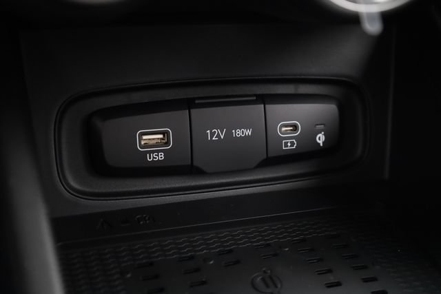 New 2026 Hyundai Venue SEL FWD image 20
