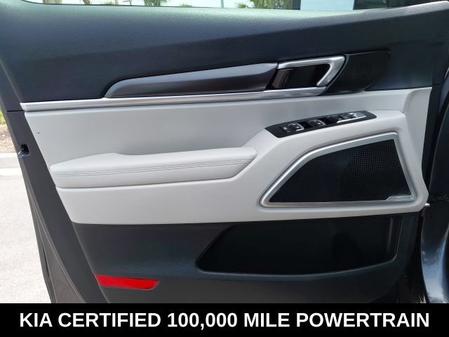 Certified 2024 Kia Telluride S w/ S Sunroof Package FWD image 21