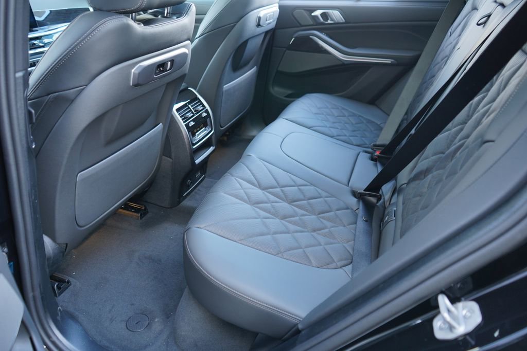 New 2026 BMW X5 xDrive50e w/ M Sport Package image 19