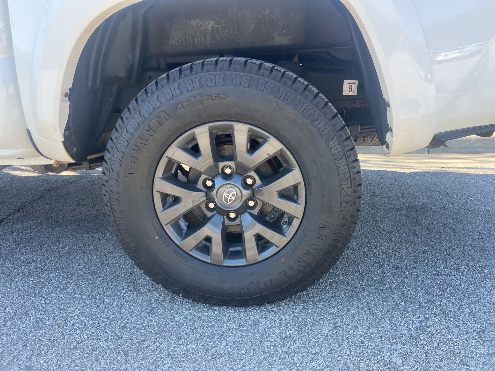 Used 2020 Toyota Tacoma SR5 image 8