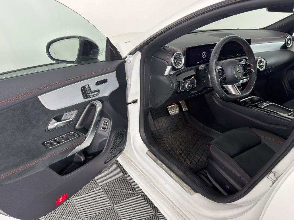 Certified 2025 Mercedes-Benz CLA 250 4MATIC image 10