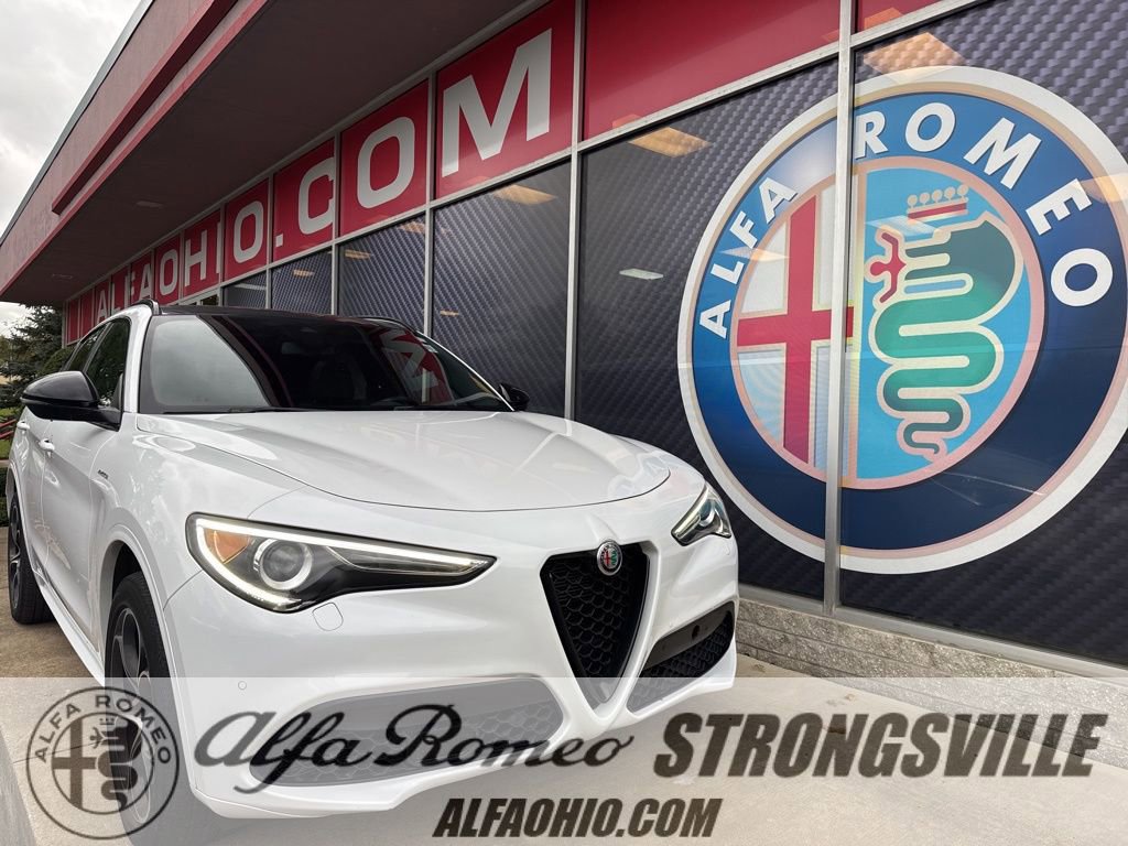 Used 2022 Alfa Romeo Stelvio Veloce video 1