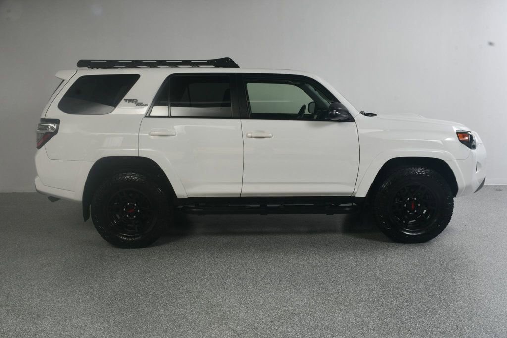 Used 2020 Toyota 4Runner TRD Off-Road Premium w/ Moonroof Package AWD/4WD image 3