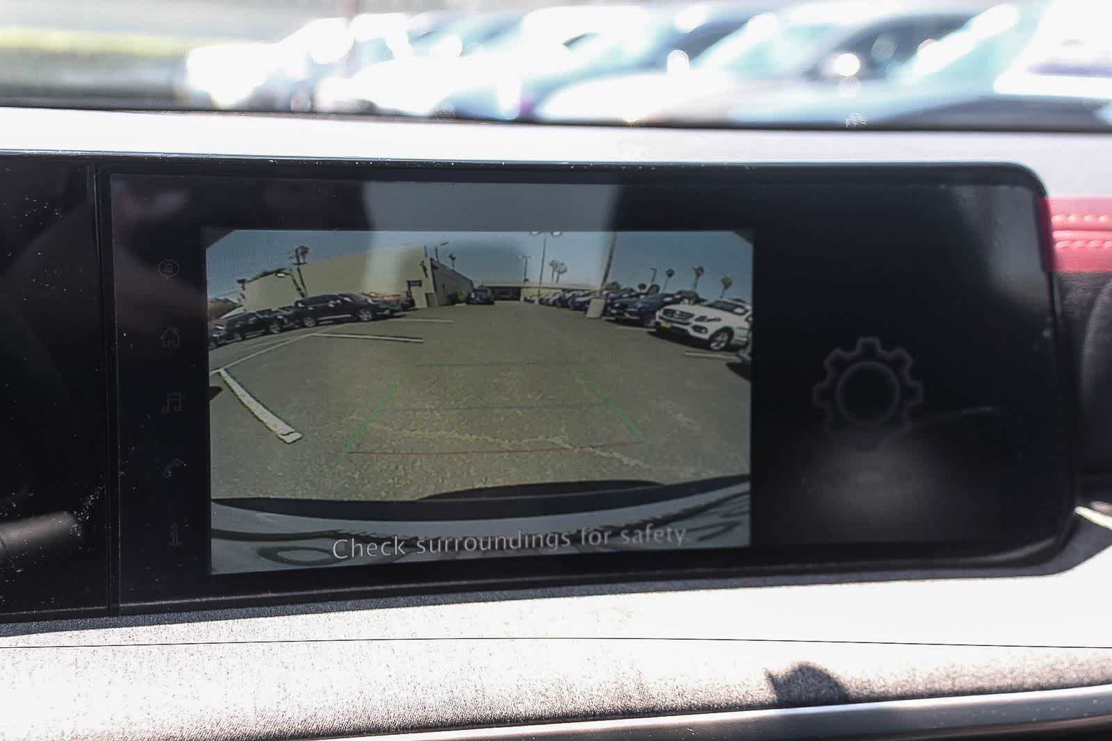 Used 2025 Nissan Kicks SV FWD image 31