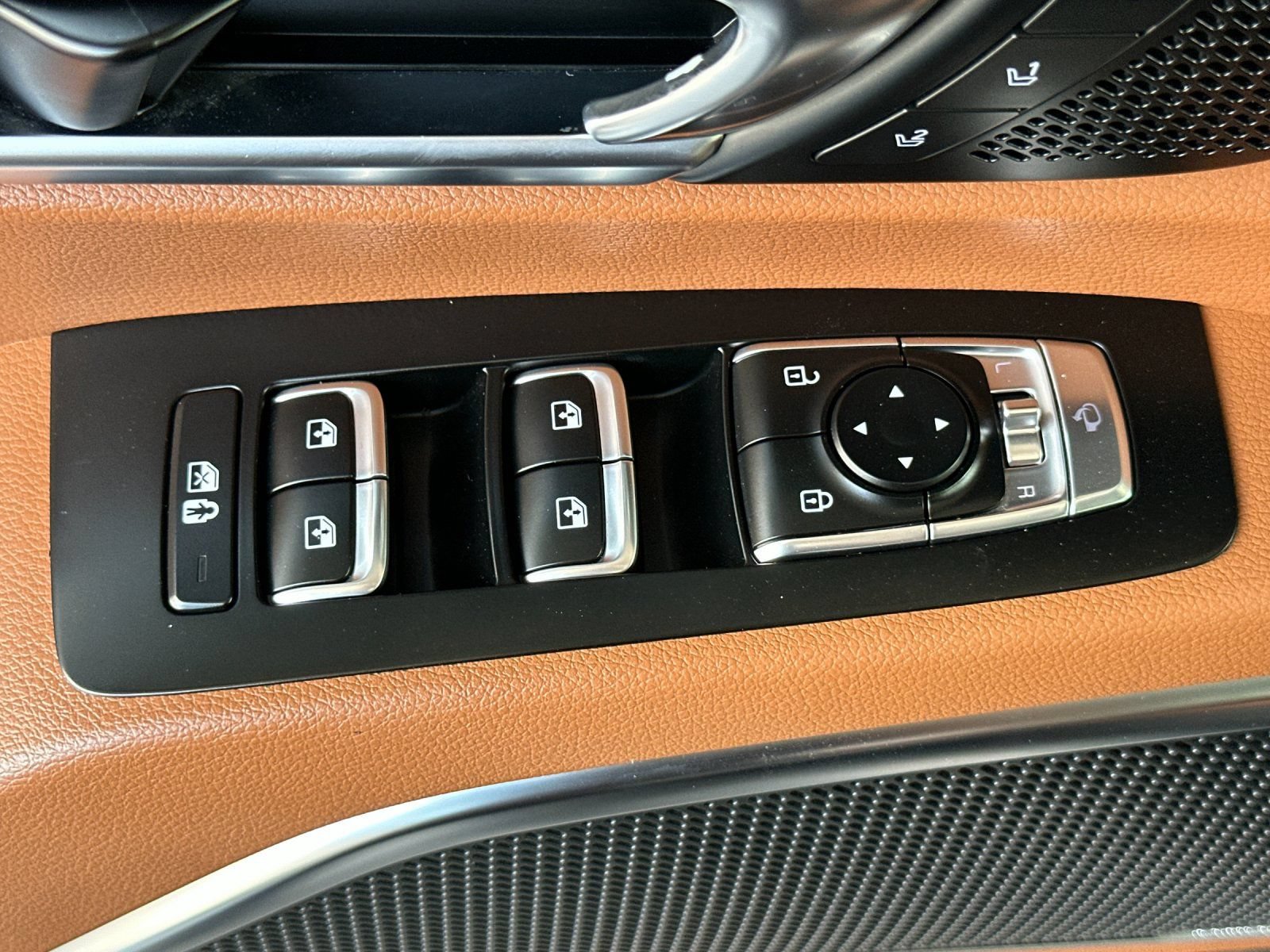 Certified 2023 Kia Telluride SX X-Line AWD/4WD image 14