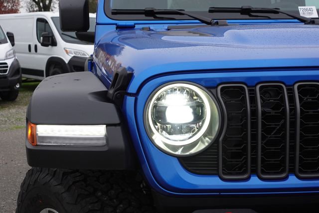 New 2026 Jeep Wrangler Unlimited Rubicon w/ Technology Group AWD/4WD image 5