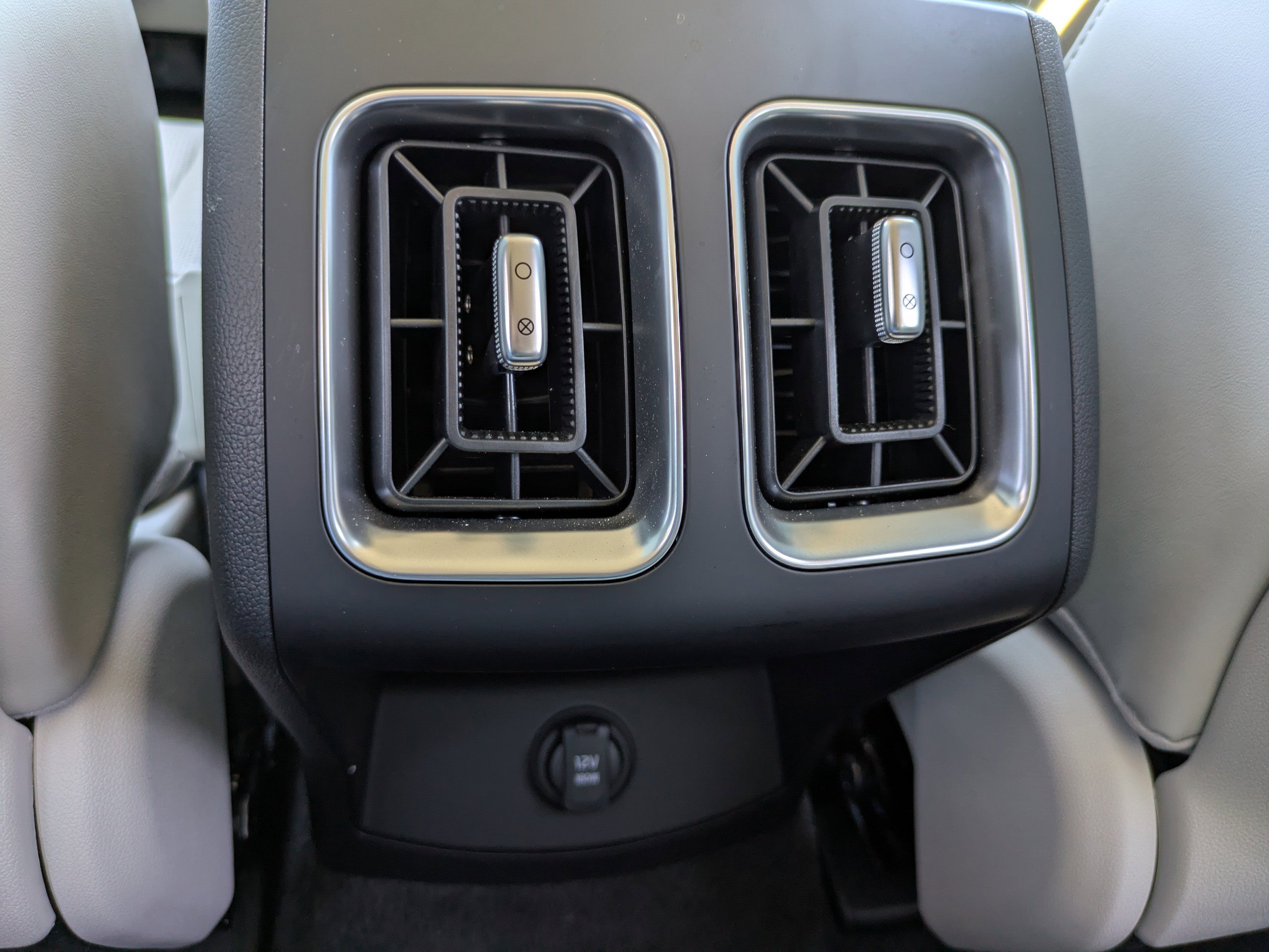 Certified 2025 Kia Sorento S image 18