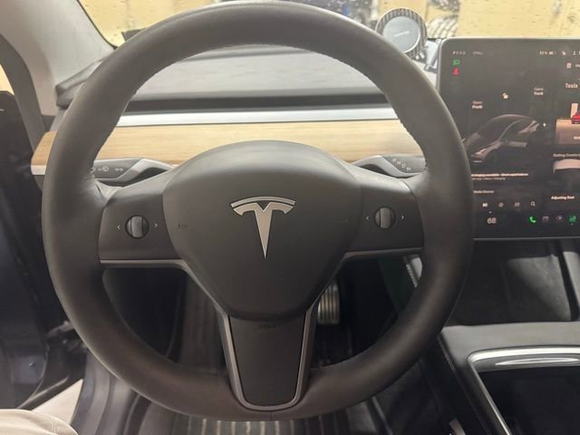 Used 2023 Tesla Model Y Long Range AWD/4WD image 9