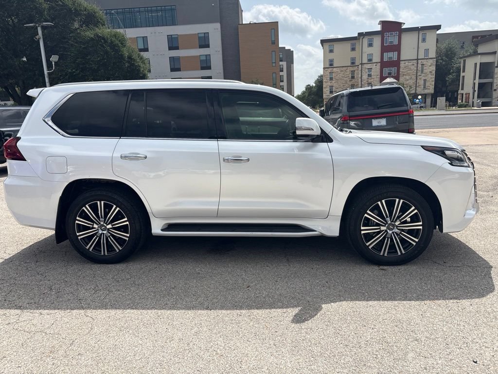 Used 2019 Lexus LX 570 4WD w/ Luxury Package image 6