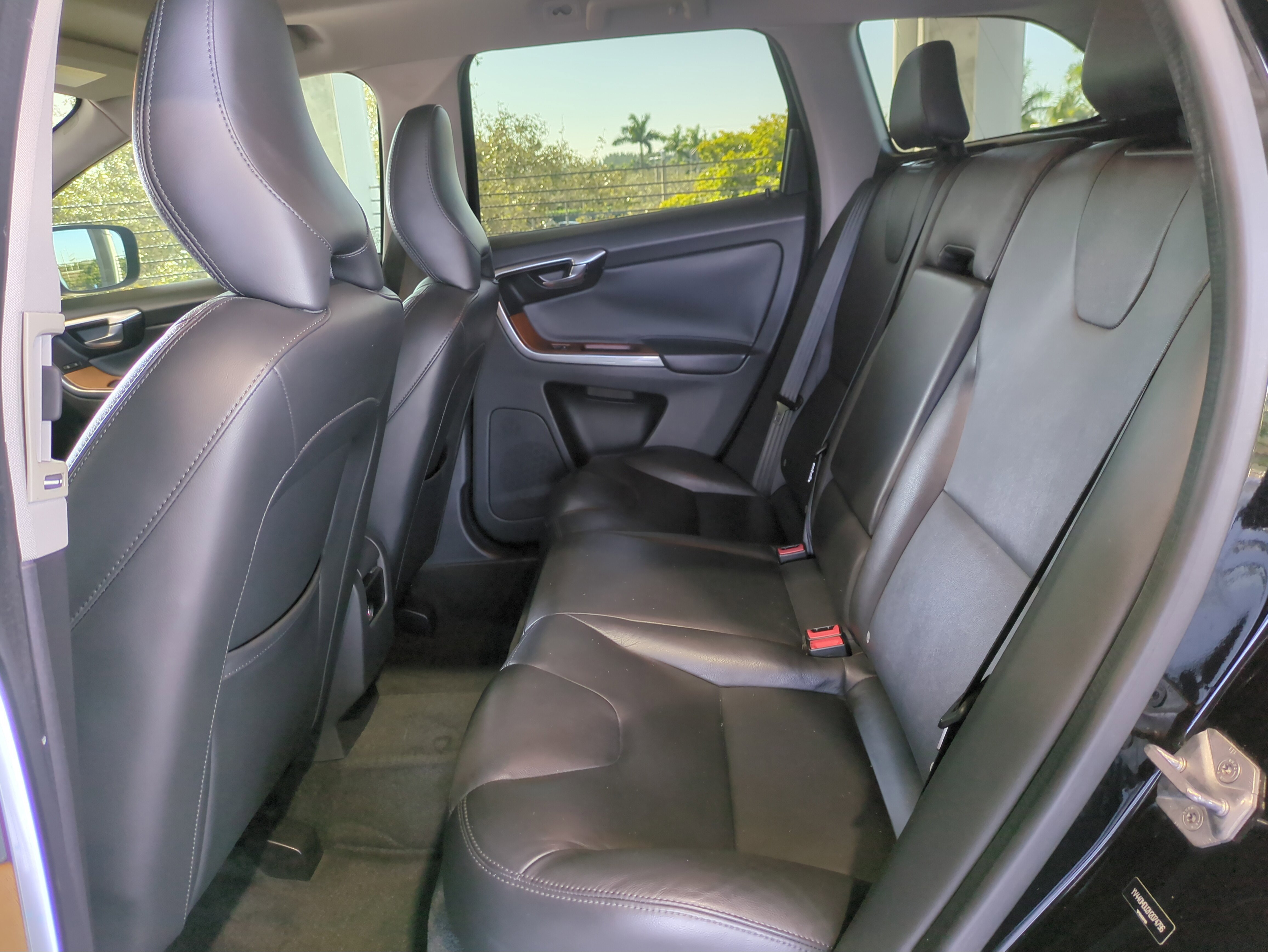 Used 2017 Volvo XC60 T5 Inscription w/ Preferred Option Package image 15