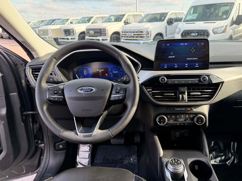 Used 2022 Ford Escape SEL w/ Technology Package image 14