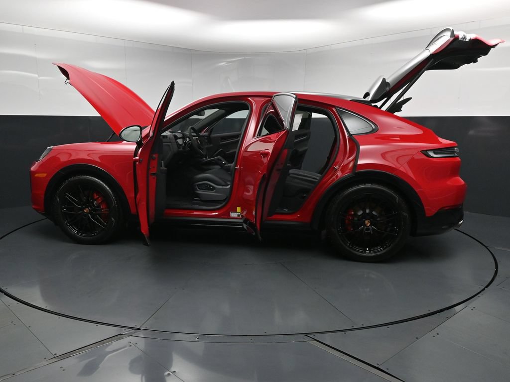 New 2026 Porsche Cayenne GTS AWD/4WD image 33