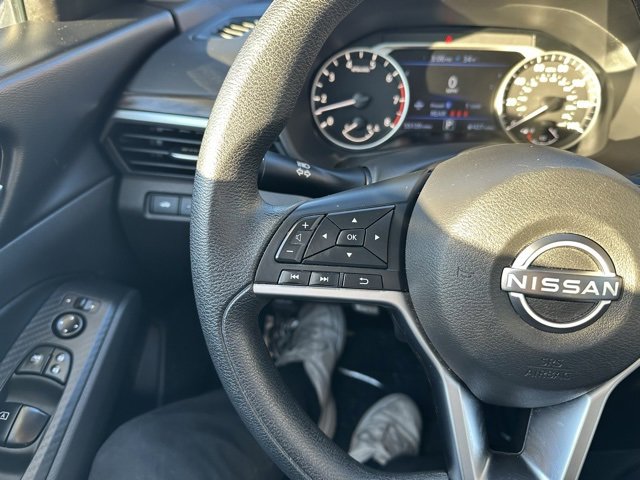 Used 2024 Nissan Altima 2.5 SV image 25