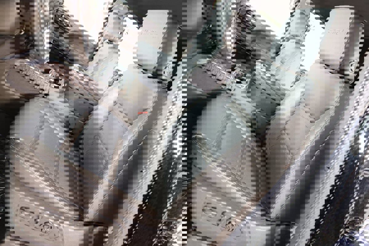 Used 2022 GMC Sierra 3500 Denali image 9