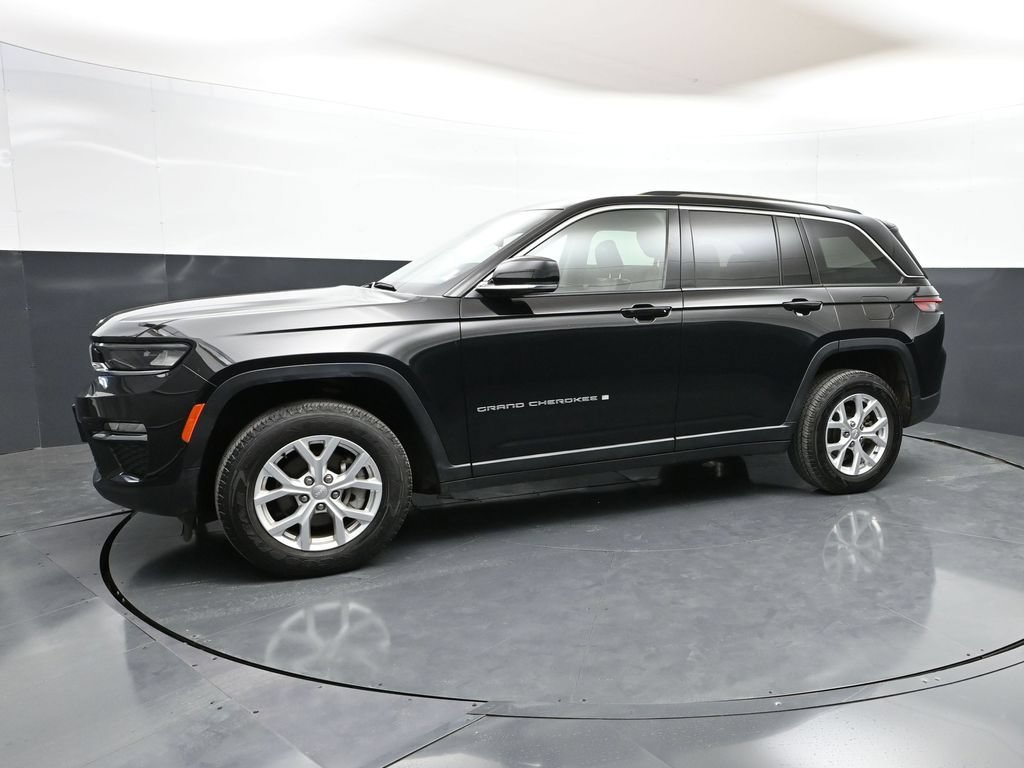 Used 2023 Jeep Grand Cherokee Limited AWD/4WD image 37
