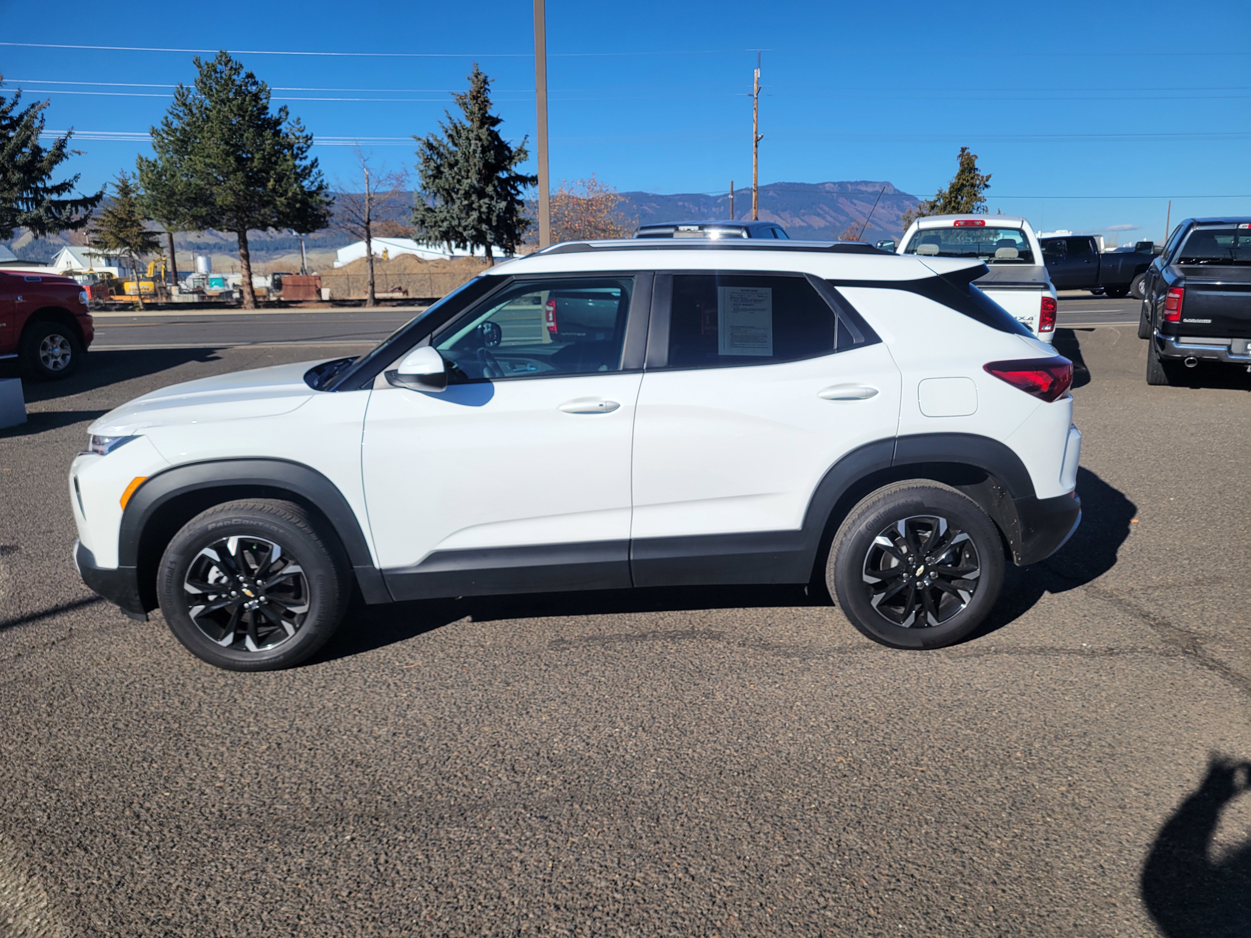 Used 2023 Chevrolet TrailBlazer LT image 14