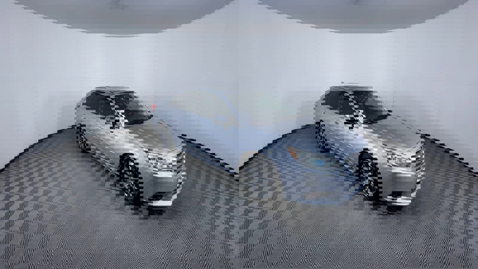 Used 2016 Subaru Legacy 3.6R Limited image 2