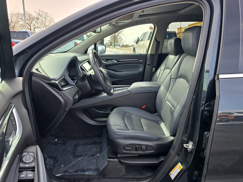 Used 2020 Buick Enclave Essence image 15