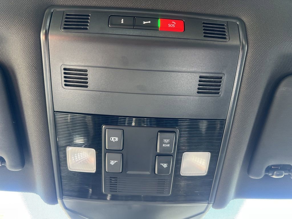 Used 2025 Volkswagen Jetta Sport image 52