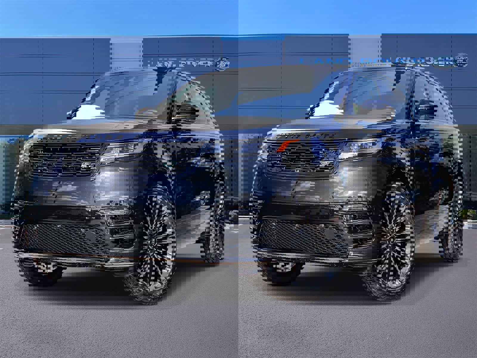 New 2026 Land Rover Range Rover Velar Dynamic SE image 1