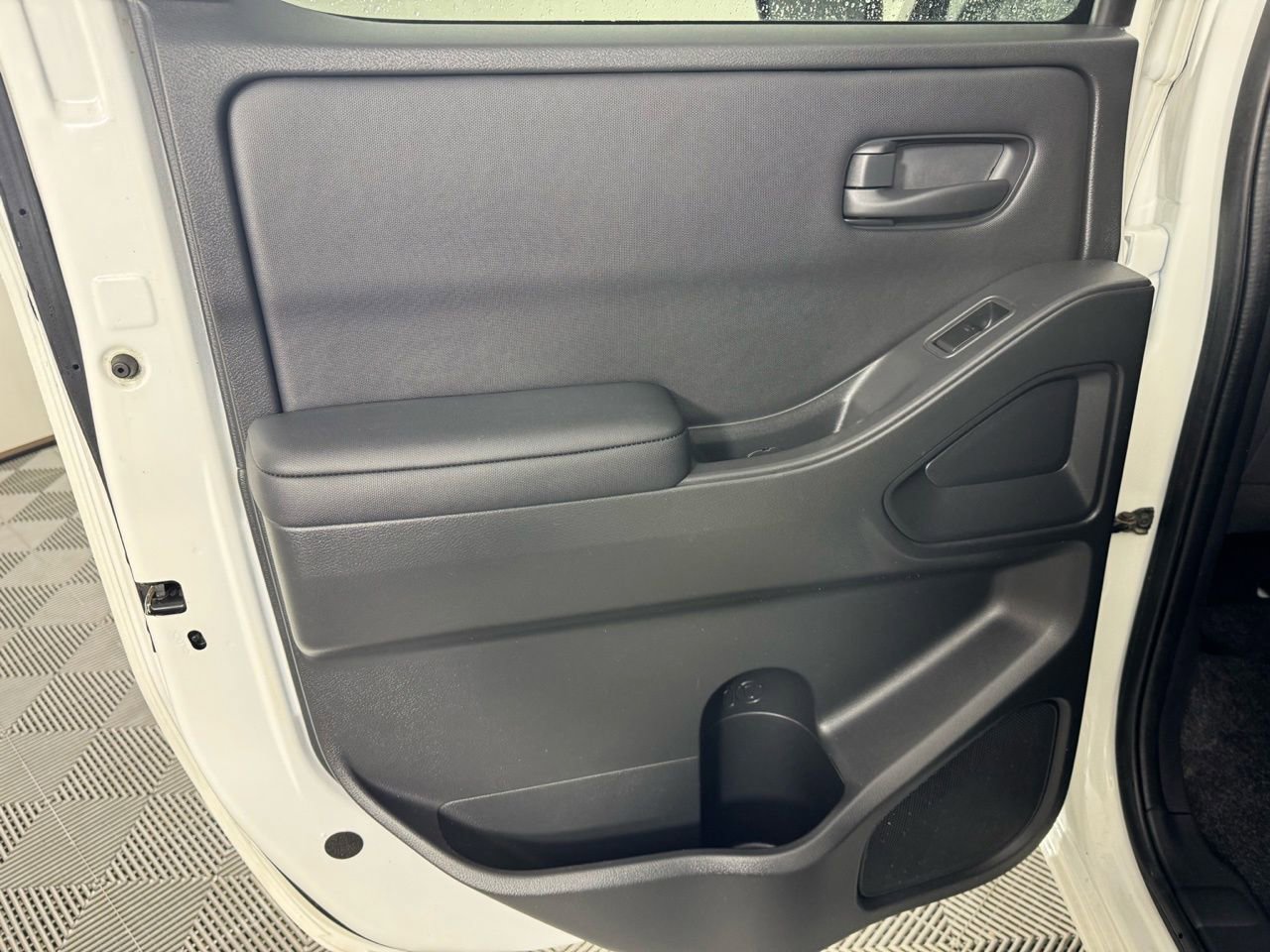 Used 2023 Nissan Frontier S w/ Tow Package image 22