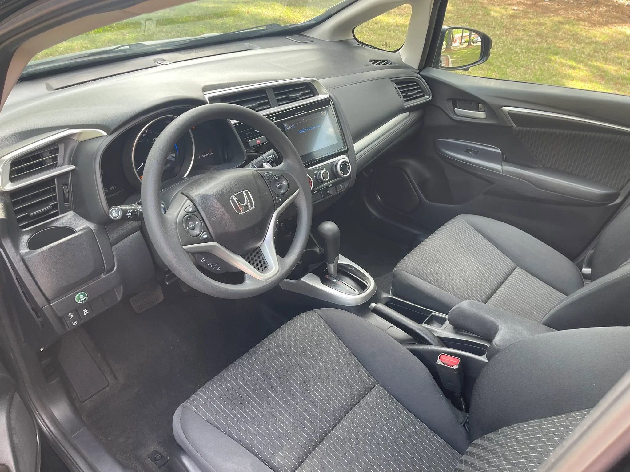 Used 2018 Honda Fit EX image 11