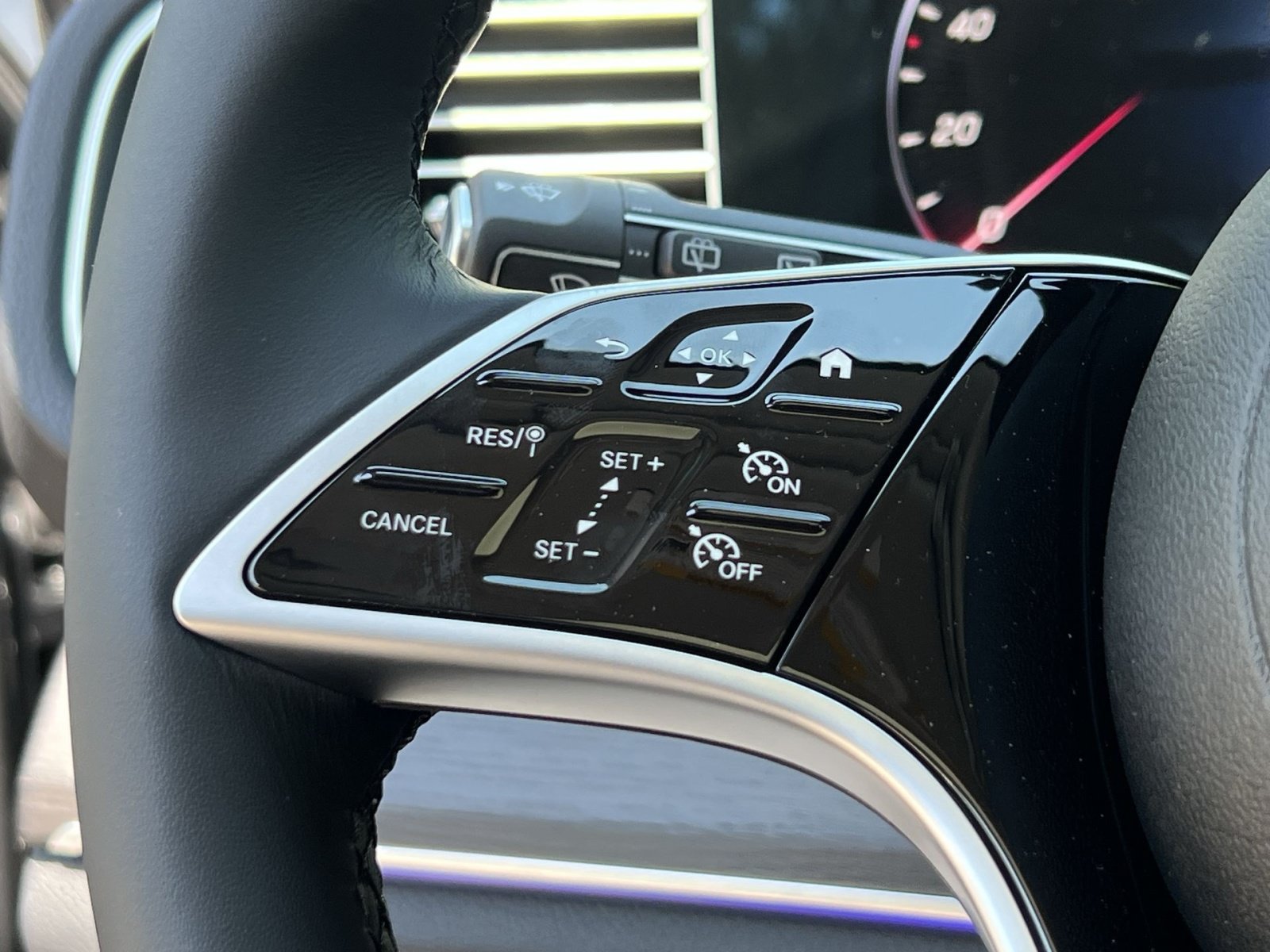 New 2026 Mercedes-Benz GLE 350 4MATIC image 36