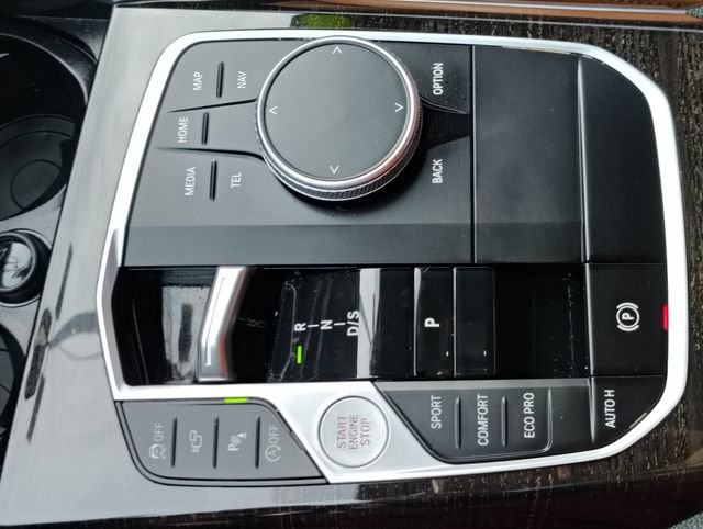 Used 2023 BMW 330i xDrive 330i xDrive w/ Premium Package image 26