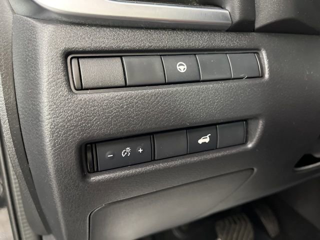 Used 2021 Nissan Rogue SV w/ Premium Package image 30