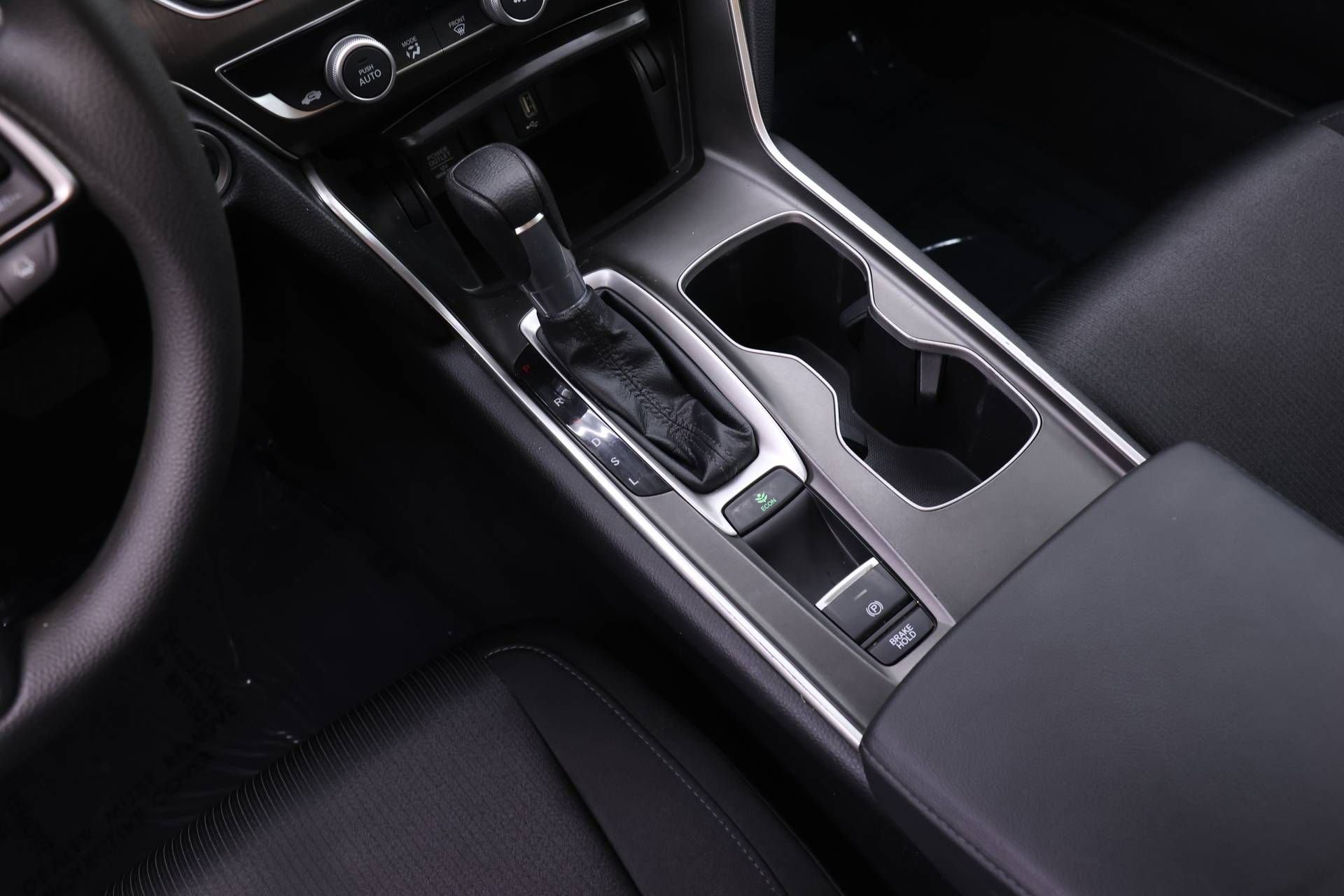 Used 2019 Honda Accord LX image 12