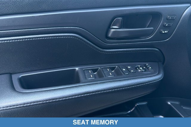 Certified 2025 Honda Odyssey EX-L image 13
