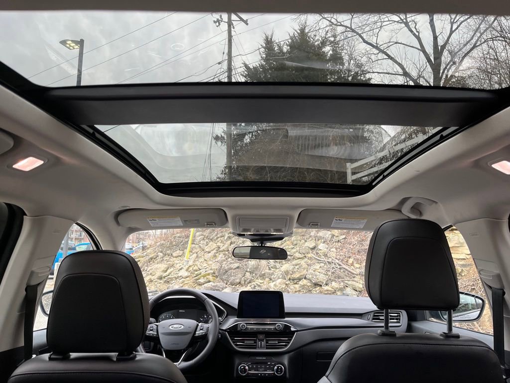 Certified 2022 Ford Escape SEL image 10
