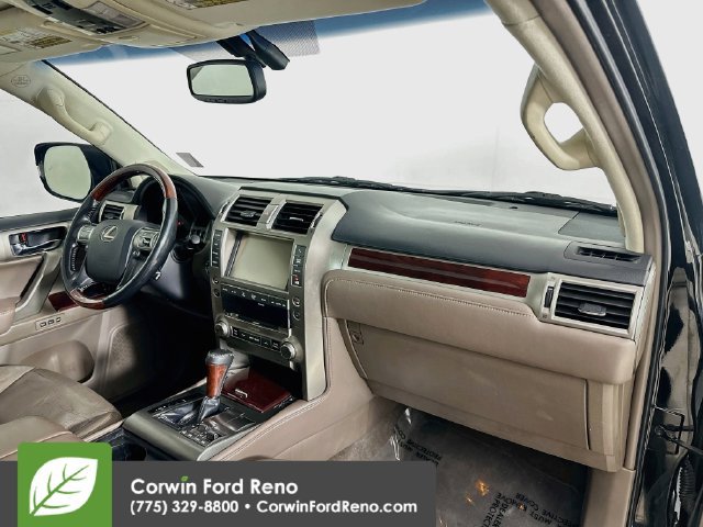 Used 2016 Lexus GX 460 w/ Premium Package AWD/4WD image 32