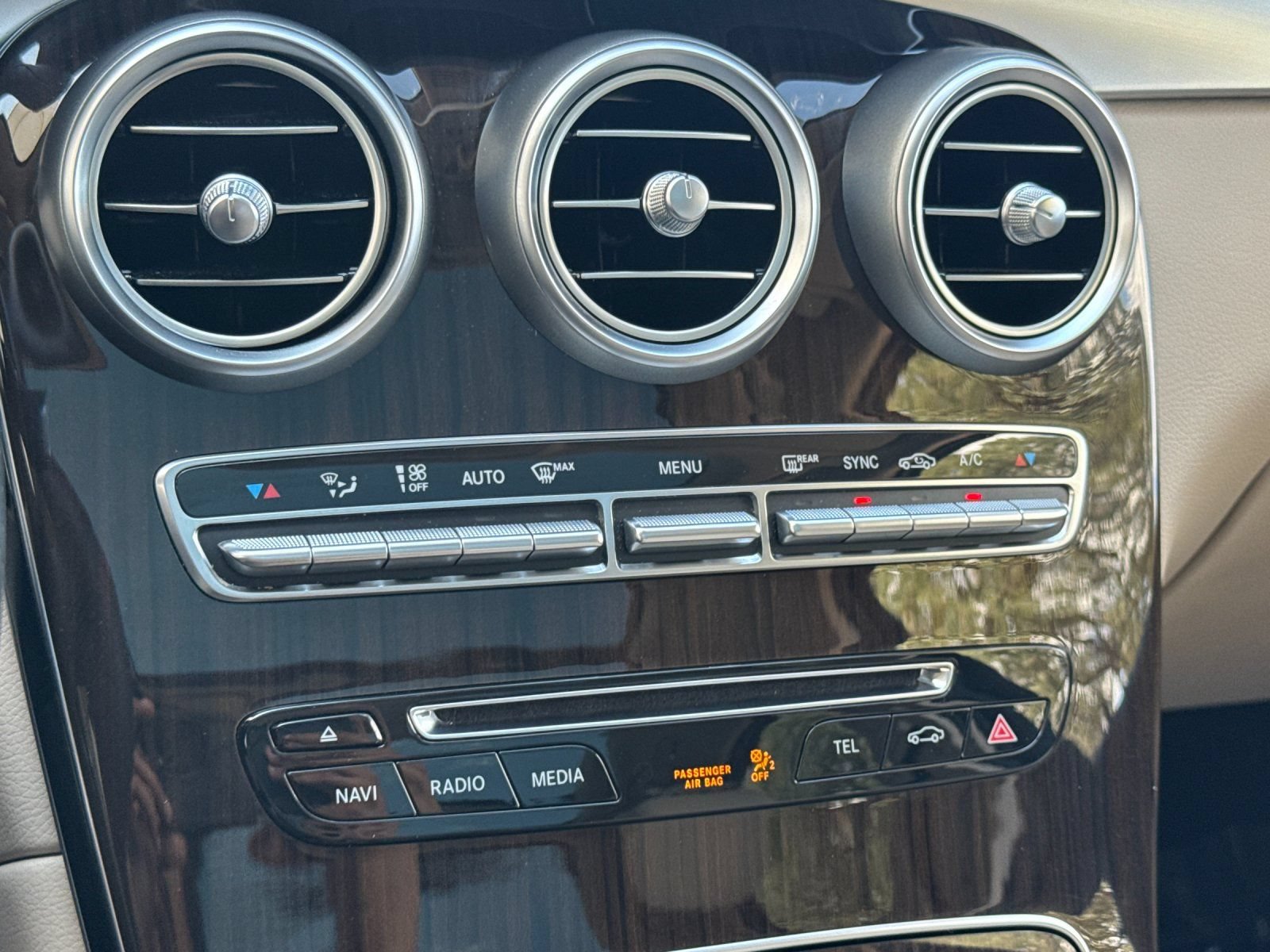 Used 2016 Mercedes-Benz GLC 300 4MATIC image 19