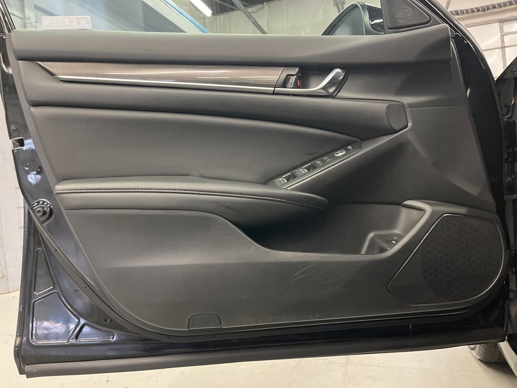Used 2022 Honda Accord Sport image 9