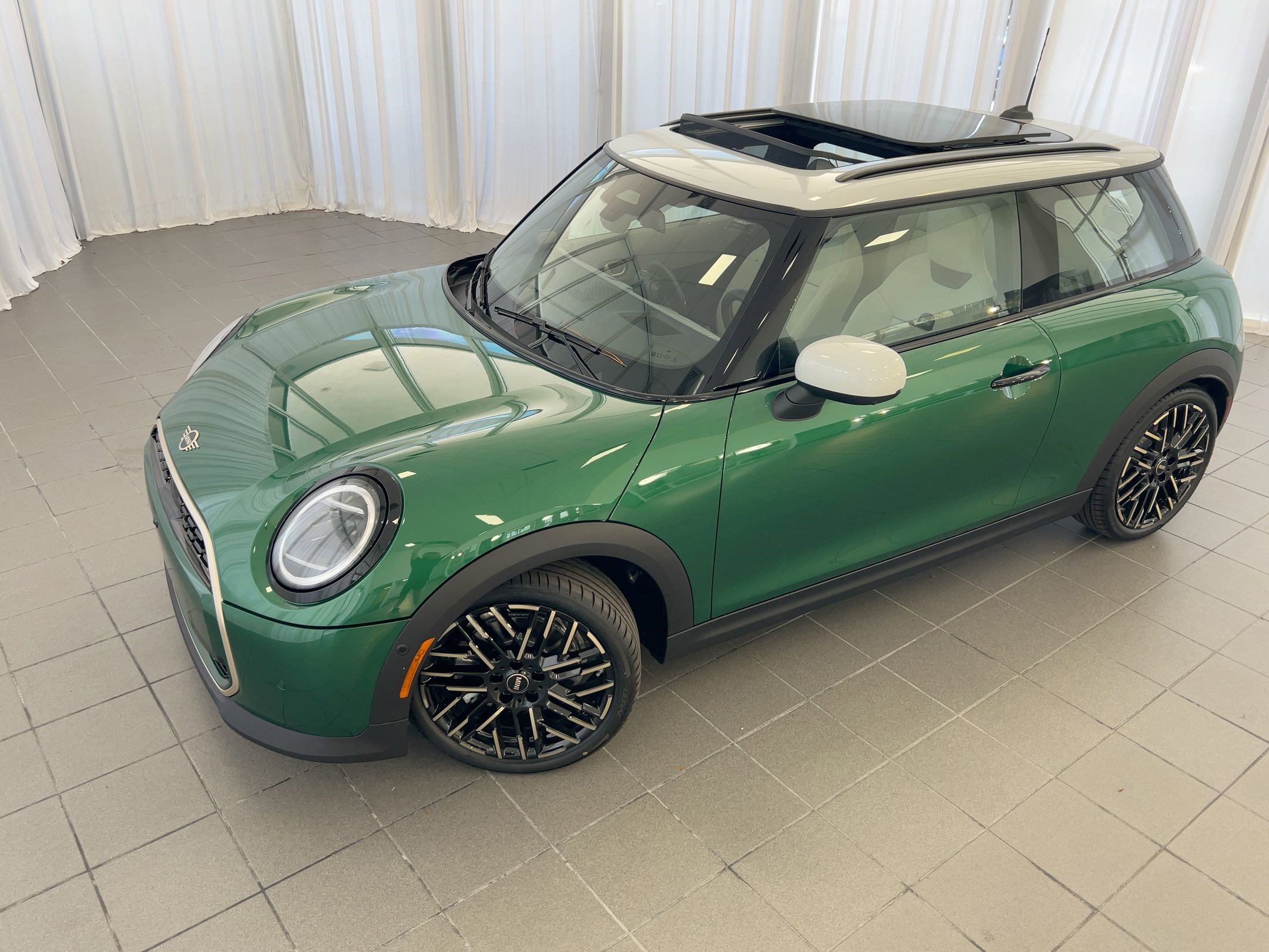 New 2026 MINI Cooper 2-Door Hardtop FWD image 36