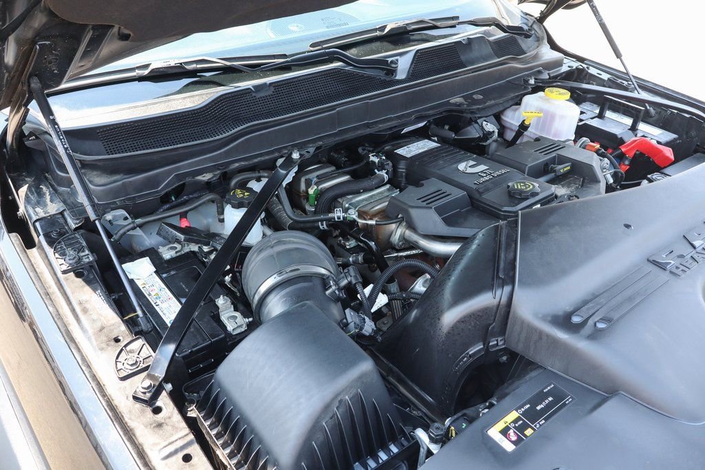 Used 2023 RAM 5500 Tradesman image 16